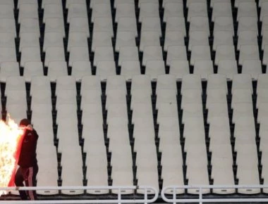 H UEFA ανακοίνωσε έρευνα για τα γεγονότα στο Ελλάδα - Εσθονία!